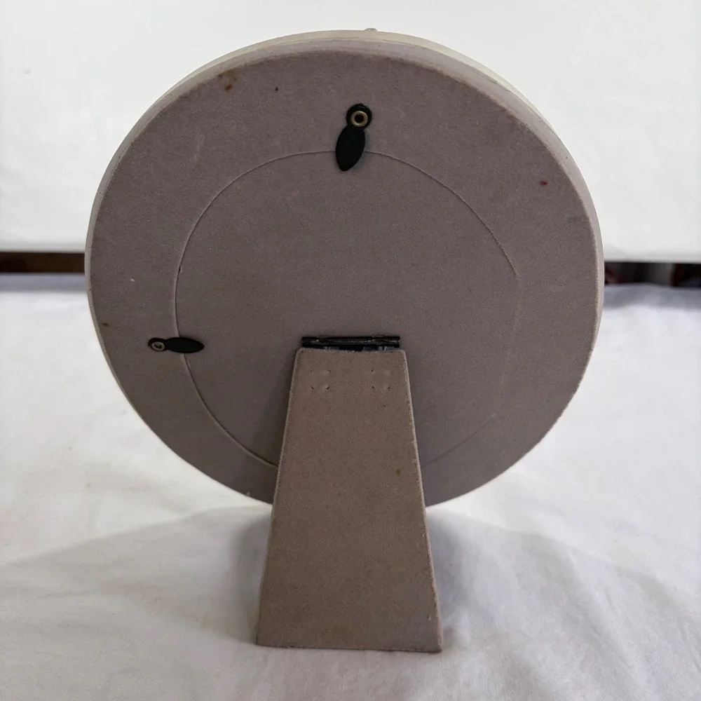 N/A vintage oval